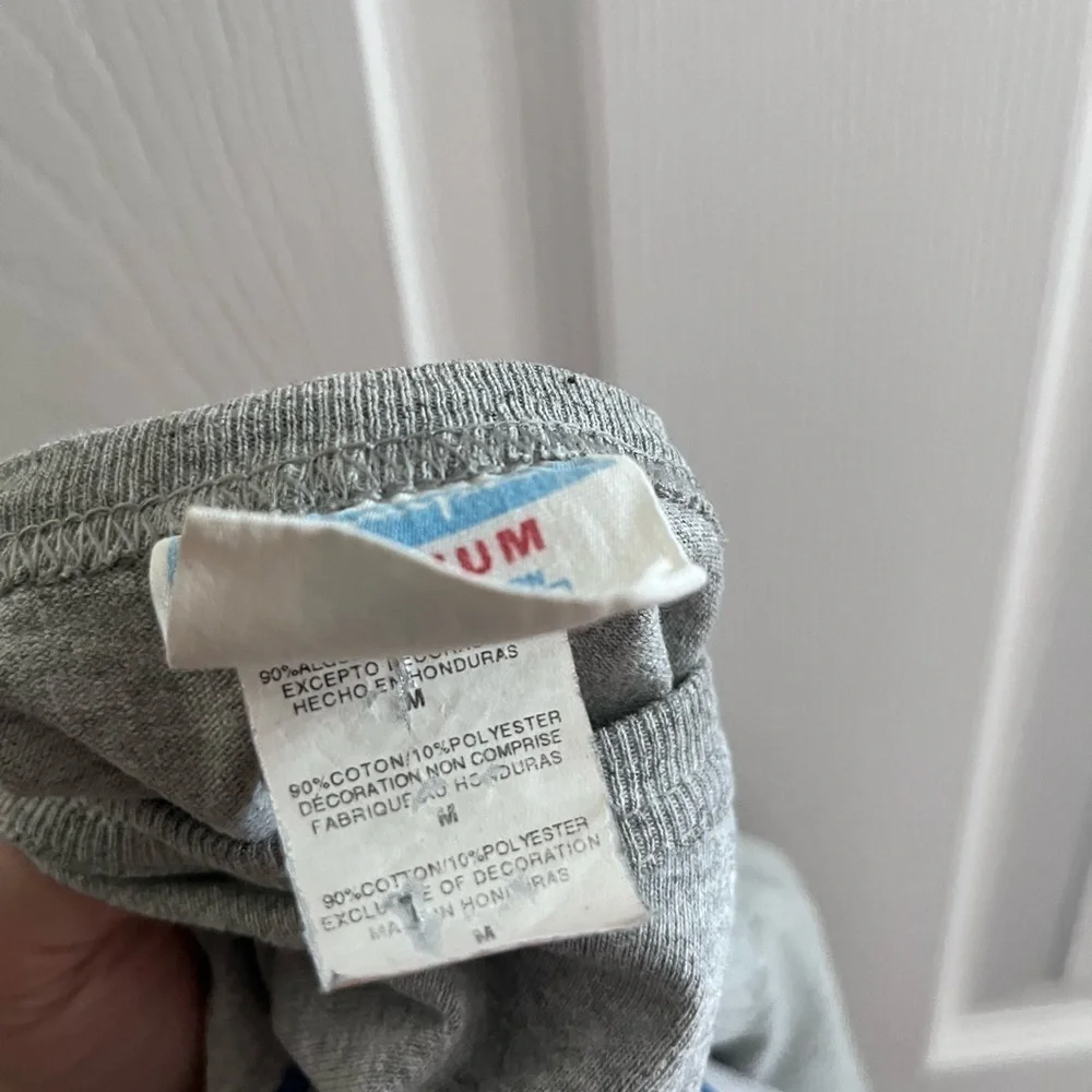 3/25$💥 Champion shirt gray logo sport short sleeve  medium  men tee - Picture 4 of 5
